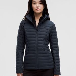 Lululemon Women's Black pack it down jacket size 12 NWT